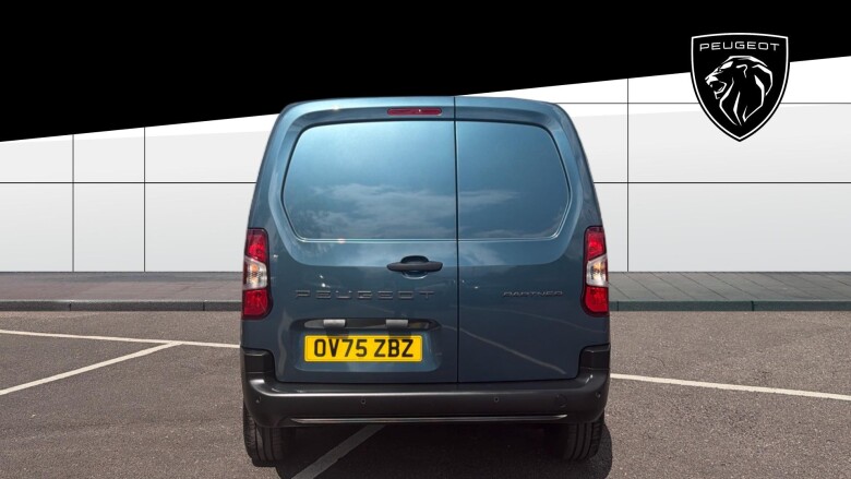 Peugeot Partner Standard Diesel 1.5 BlueHDi 100 Professional Van